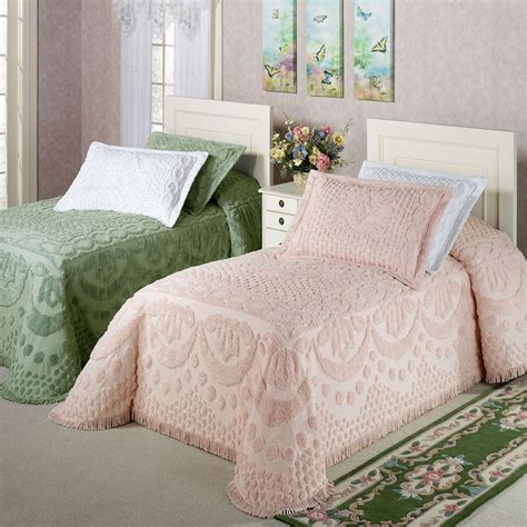 heavyweight chenille bedspreads.